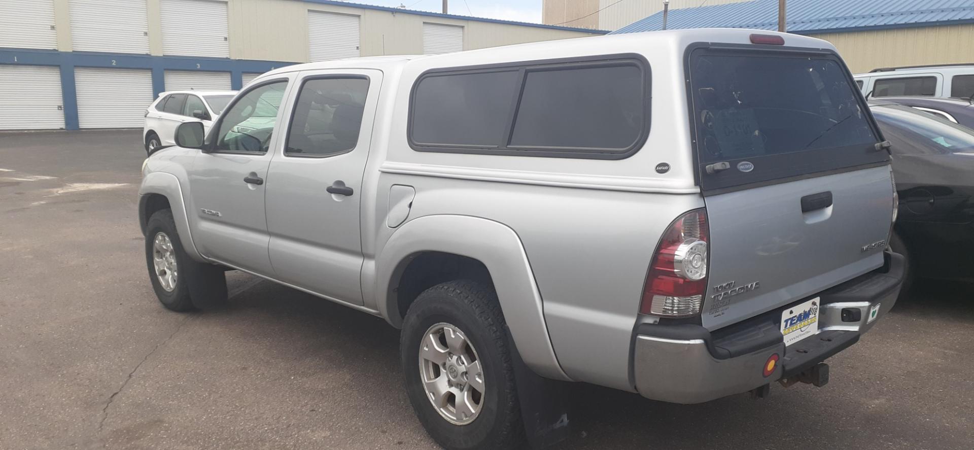 2009 Toyota Tacoma (5TELU42N09Z) , located at 2015 Cambell Street, Rapid City, SD, 57701, (605) 342-8326, 44.066433, -103.191772 - CARFAX AVAILABLE - Photo#2